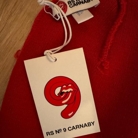 NWT Rolling Stones Beanie - Picture 4 of 5